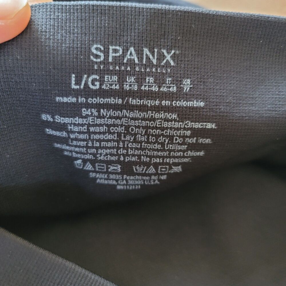 Spanx look at me now, high waisted seamless leggings color black size L - Picture 6 of 6